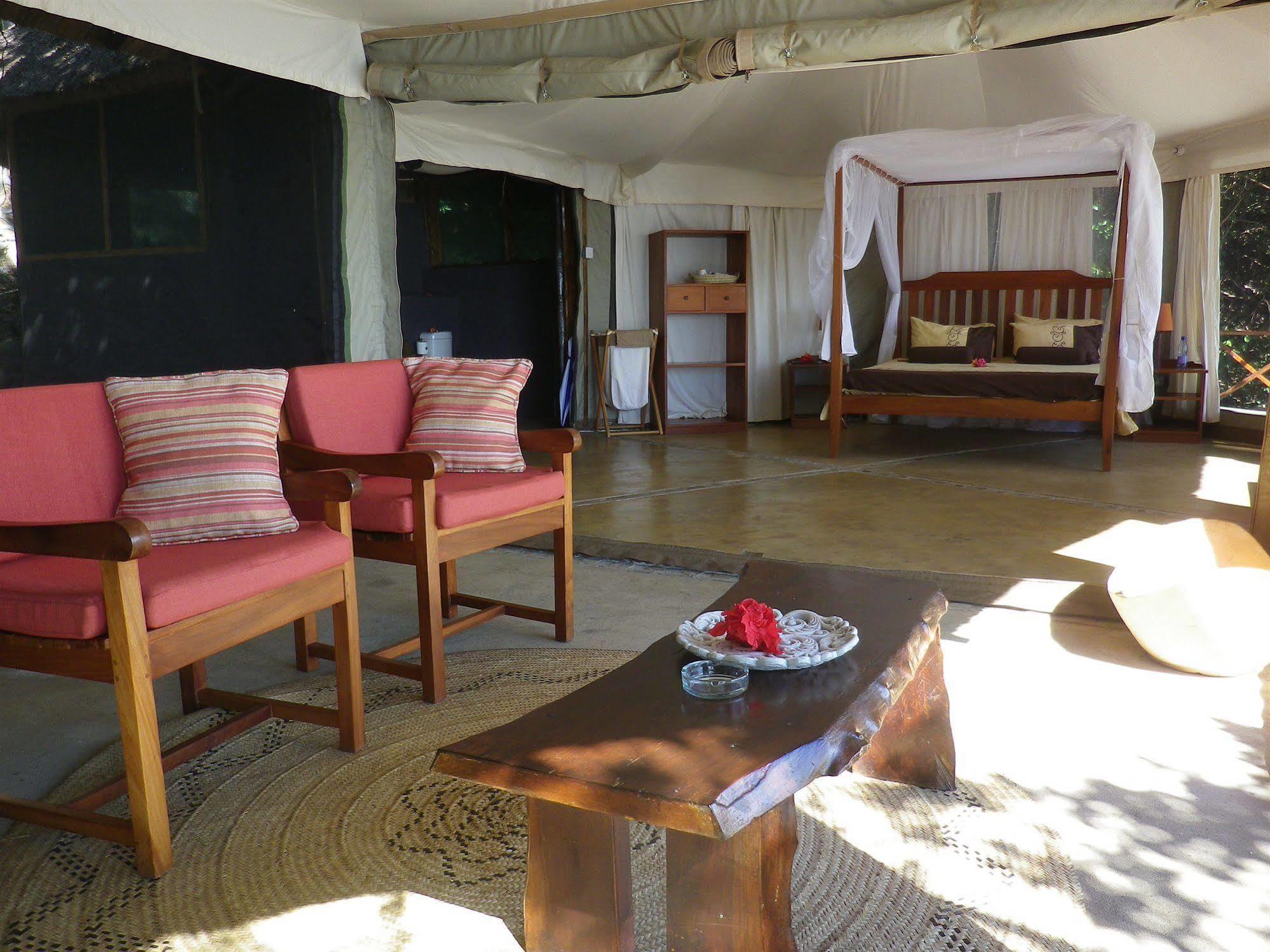 Blue Zebra Island Lodge Senga Exterior photo